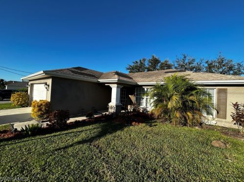1008 Cavanagh Ave, Lehigh Acres, FL 33971-7514