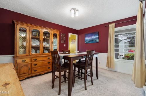 1151 Lawrence Way, Oxnard CA  93035-2525 exterior