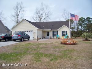 132 Hickory Shr Dr, Newport NC  28570-8066 exterior