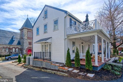 102 Cornwall St, Leesburg VA 20176-2804 exterior