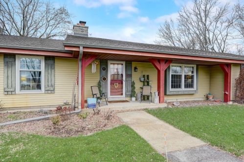 10133 Swan Rd, Thiensville, WI 53097-3739