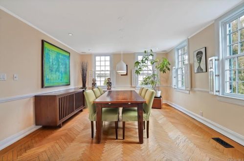 129 Loring Ave, New Rochelle NY  10803-2013 exterior