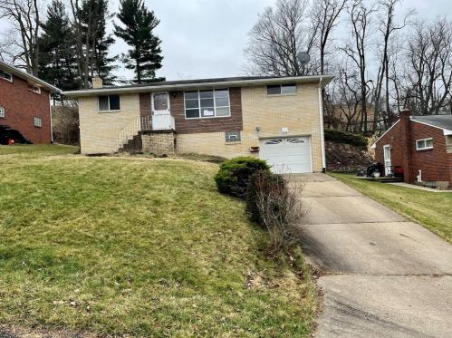 4338 Willow Heath Dr, Pittsburgh, PA 15234-1037