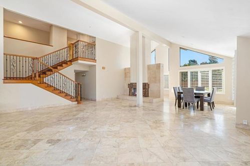 3205 La Costa Ave, Carlsbad CA  92009-7709 exterior