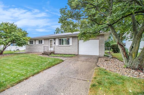 906 South St, Mishawaka, IN 46544-5456