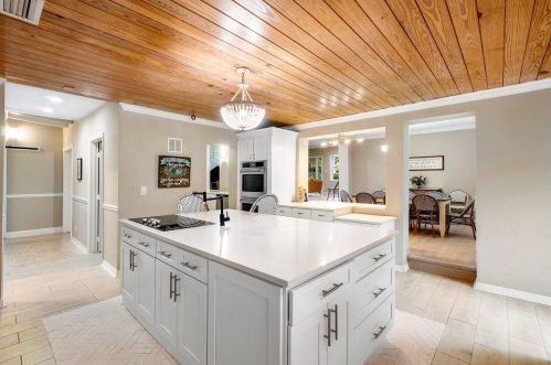 6260 Ocean Blvd, Boynton Beach FL  33435-5212 exterior