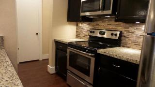 332 Wilcrest Dr, Houston TX  77042-1008 exterior