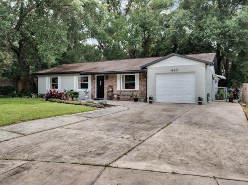 418 Pomona Dr, Apopka, FL 32712-3820