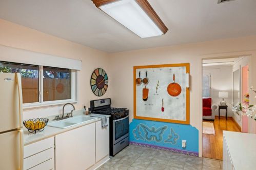 309 9th St, Del Monte Park CA  93950-3512 exterior