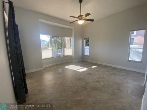 327 188th Ter, Hollywood FL  33029-5441 exterior