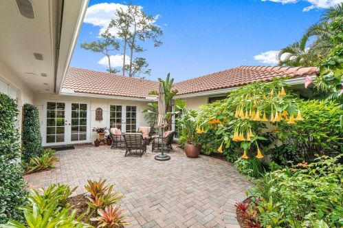 4230 Shelldrake Ln, Boynton Beach, FL 33436-5244