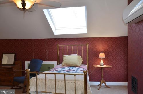 205 Lippincott Ave, Riverton NJ  08077-1309 exterior