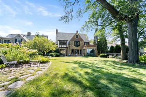 4108 Lk Dr, Milwaukee WI 53211-1719 exterior