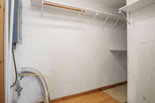 301 8th St, Hobart IN  46342-5124 exterior