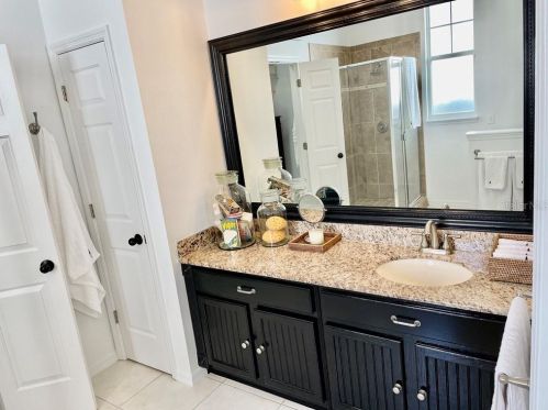 807 Lake Evalyn Dr, Kissimmee FL 34747-4804 exterior