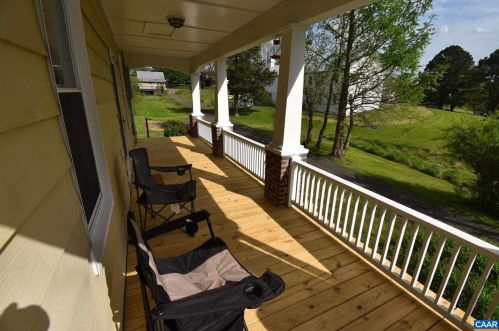 115 Madison Rd, Stanardsville VA  22973-2934 exterior