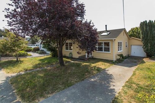 1529 11th St, Arcata, CA 95521-5714