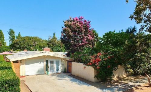 3224 Studebaker Rd, Long Beach, CA 90808-4253