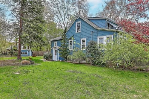 1990 New London Tpke, Coventry RI  02816-4404 exterior