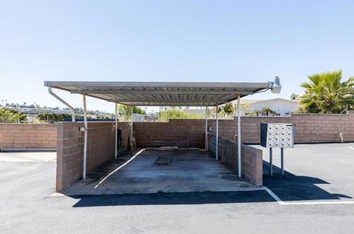 1501 Anza Ave, Vista CA  92084-3216 exterior