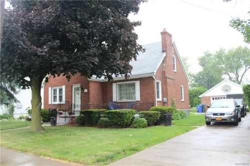 69 Helen Ave, Buffalo, NY 14219-1617