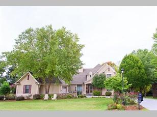 5612 Glenlyn Dr, Powell, TN 37849-4956