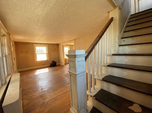 7 Aurilla St, Auburn MA  01501-2601 exterior