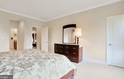 315 Lewis Washington Dr, Charles Town WV  25414-5666 exterior