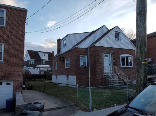 3270 Waterbury Ave, Bronx, NY 10465-1441