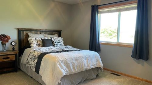 1015 166th St, Hammond WI  54015-5087 exterior