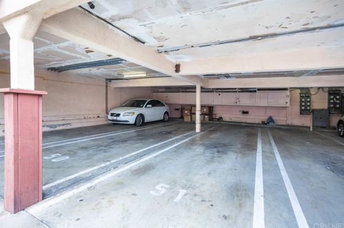 5414 Newcastle Ave, Van Nuys CA 91316-2015 exterior