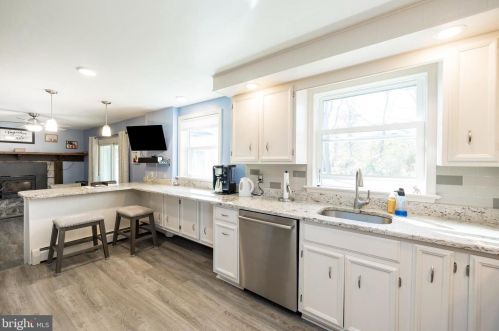 101 Ruth Ln, Pottstown, PA 19465-8621