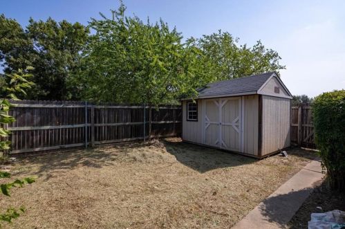 2700 Western Ave, Fort Worth TX  76107-4237 exterior