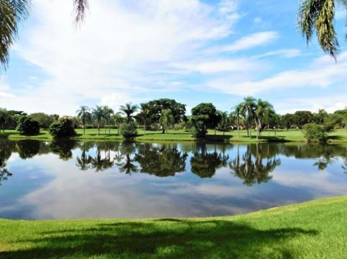 71 Eastgate Dr, Boynton Beach FL  33436-6802 exterior