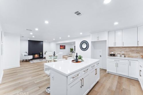 8421 Holder St, Buena Park CA  90620-3003 exterior