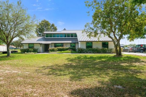 2040 Galloway Trl, West Palm Beach, FL 33414-7623
