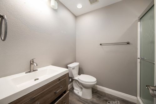 957 Queen Annes Ln, Beaumont CA  92223-7808 exterior