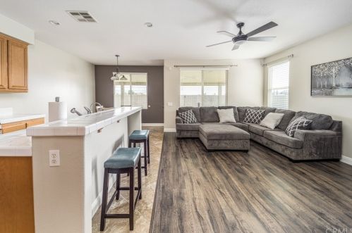 334 Percheron Ct, San Jacinto CA  92582-3231 exterior