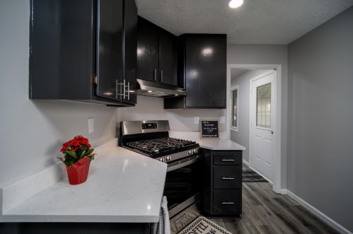 2026 84th St, Kenosha WI  53143-1619 exterior