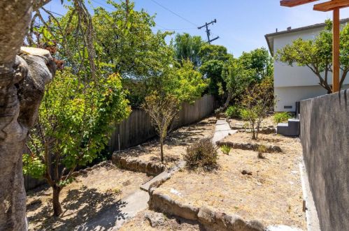 347 Paramount Dr, Millbrae CA  94030-1324 exterior