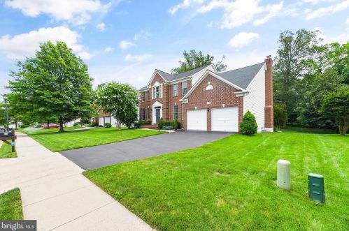 915 Rhonda Pl, Leesburg, VA 20175-5632