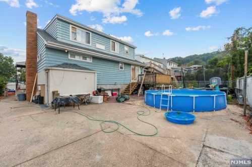 282 Rossiter Ave, Paterson NJ  07502-1317 exterior