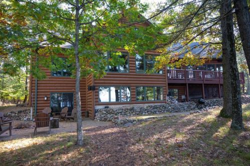 2057 Town Rd, Friendship, WI 53934-9142