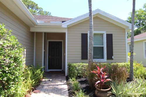 645 Moss Rose Pl, Fort Pierce, FL 34983-2318