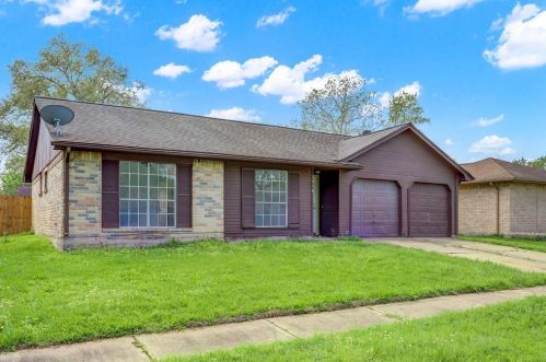 6918 Blue Ridge Dr, Richmond TX  77469-5810 exterior