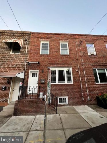 2003 13th St, Philadelphia, PA 19148-5503