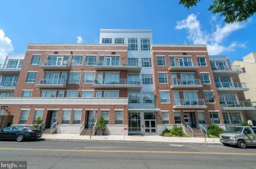 410 Front St, Philadelphia PA  19147-1606 exterior