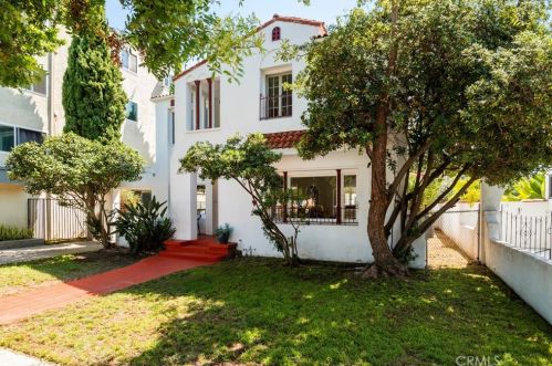 2828 3rd St, Long Beach, CA 90814-0783