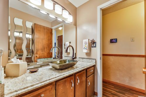 1096 Cambridge Rd, West Kaysville UT  84037-1305 exterior