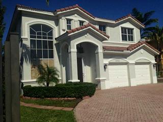 15605 25th Ter, Miami, FL 33185-5773